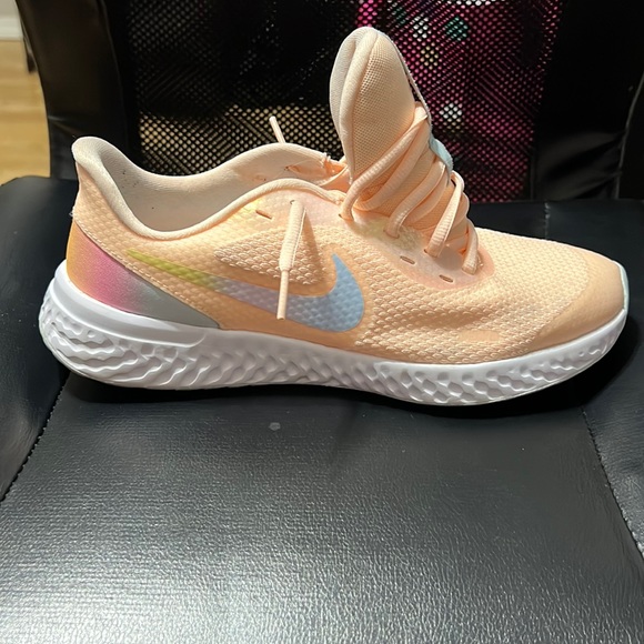 Nike Other - Girls Youth Nike Revolution Tennis shoes
